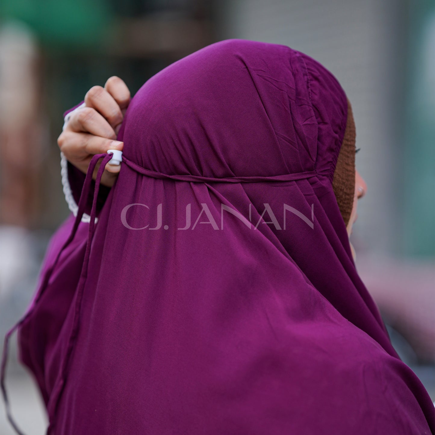 Haramain Namaz Chaddar With Front Zip (Deep Plum Purple)