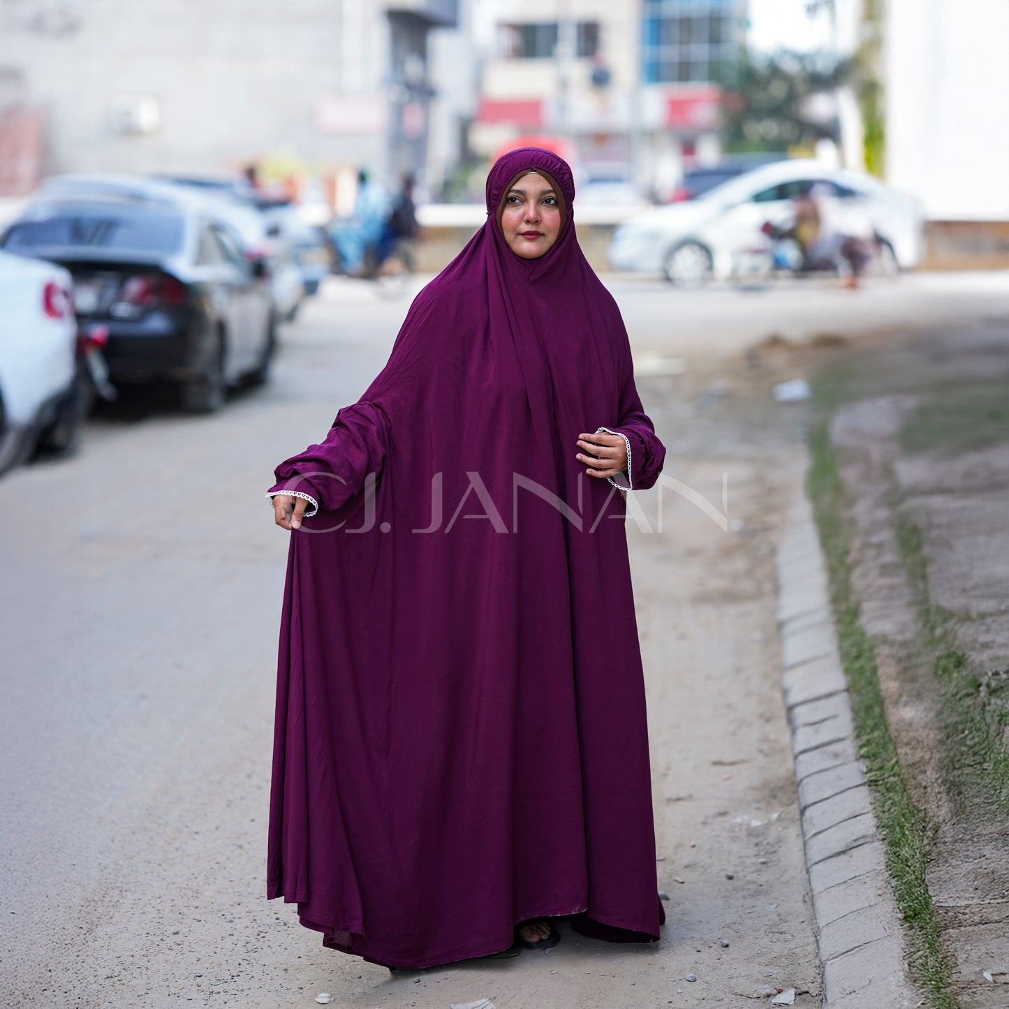 Haramain Namaz Chaddar With Front Zip (Deep Plum Purple)