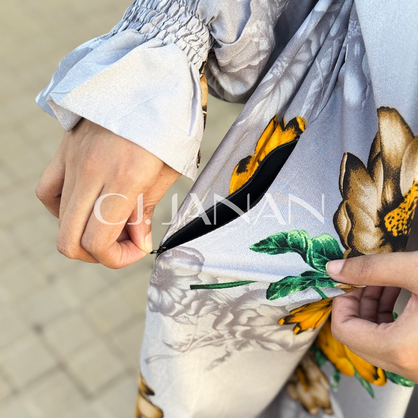 Omani Abaya Al Raha – Bahar (Grey)