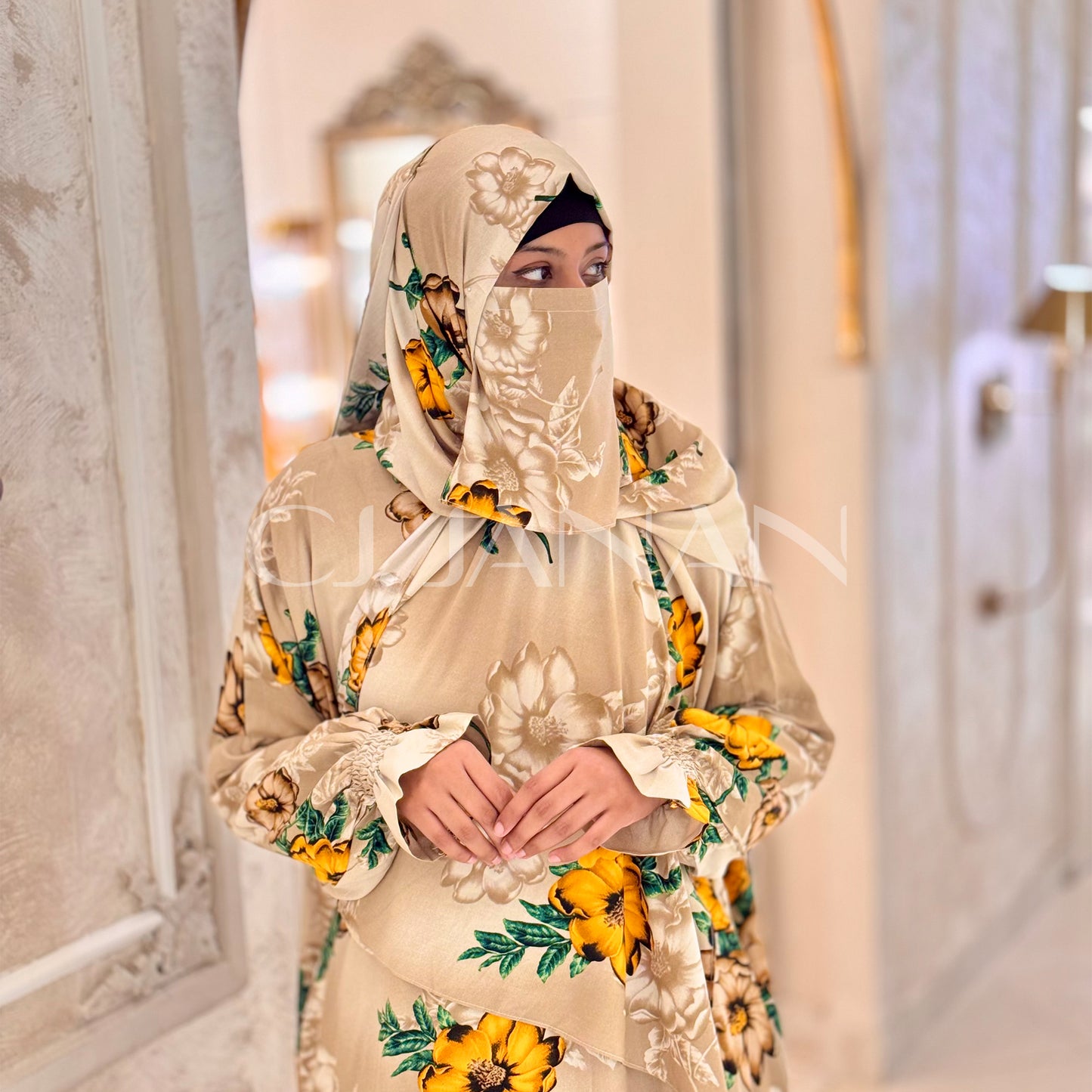 Omani Abaya Al Raha – Sahra (Beige)